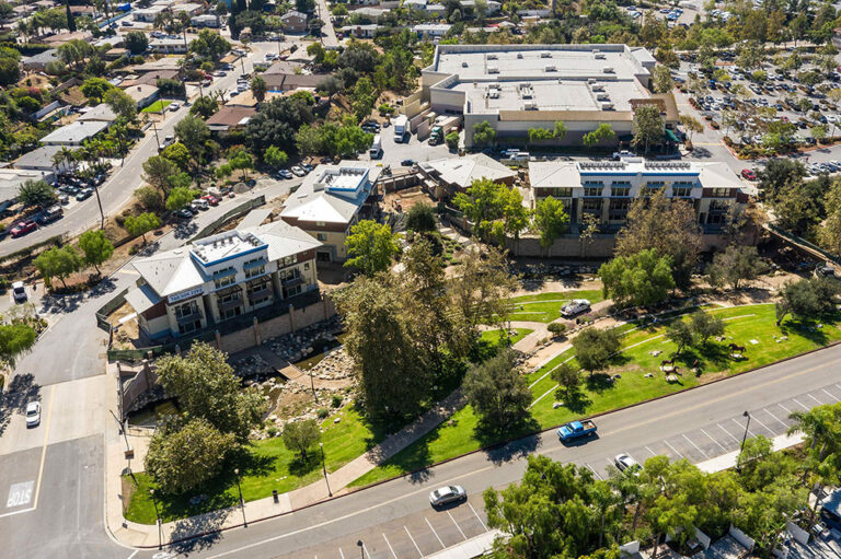 Creekside Apartments for Rent in Vista, CA Home